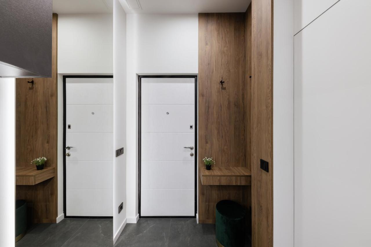 Luxury Apartments Smart House Oujhorod Extérieur photo