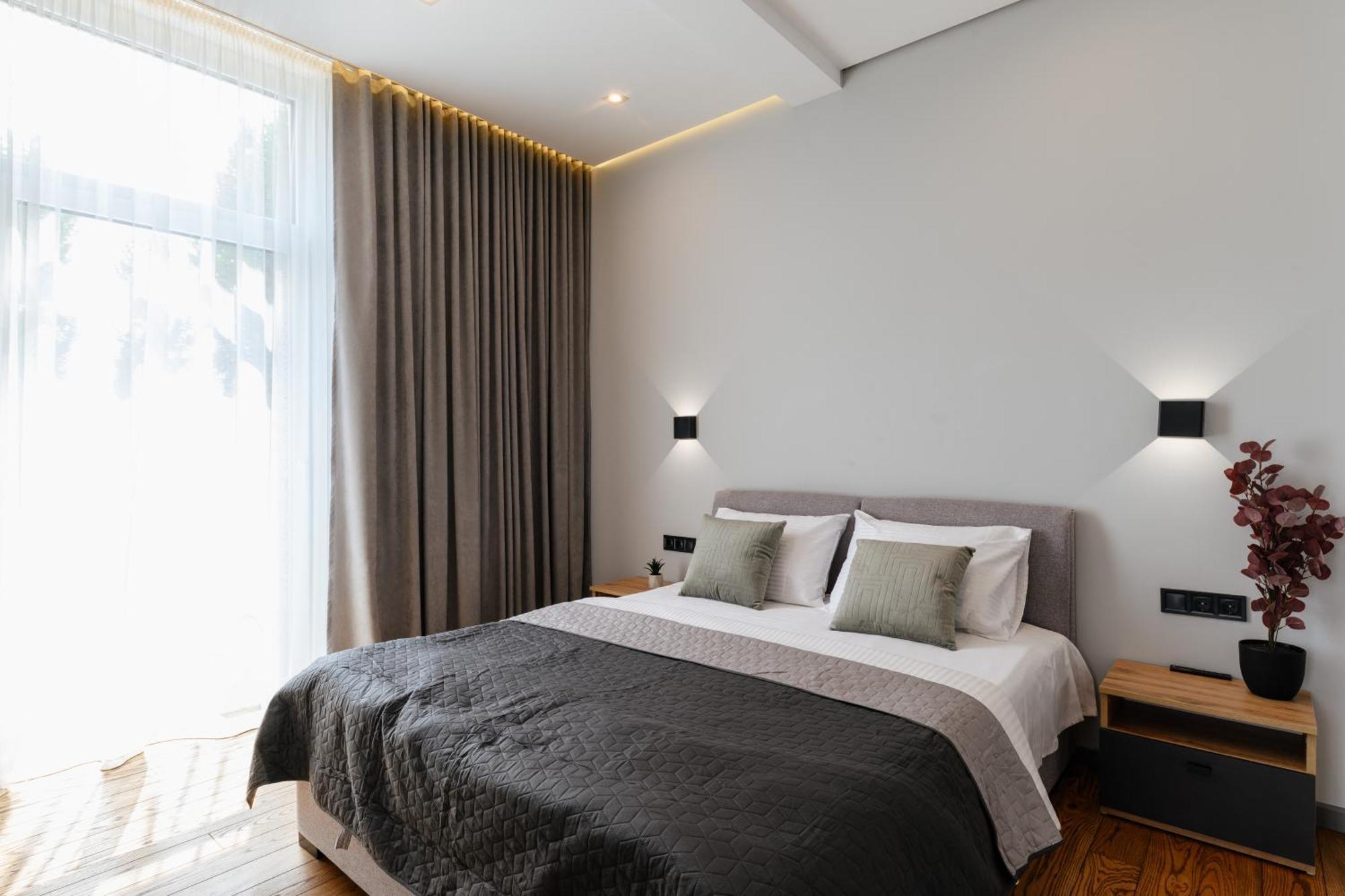 Luxury Apartments Smart House Oujhorod Extérieur photo