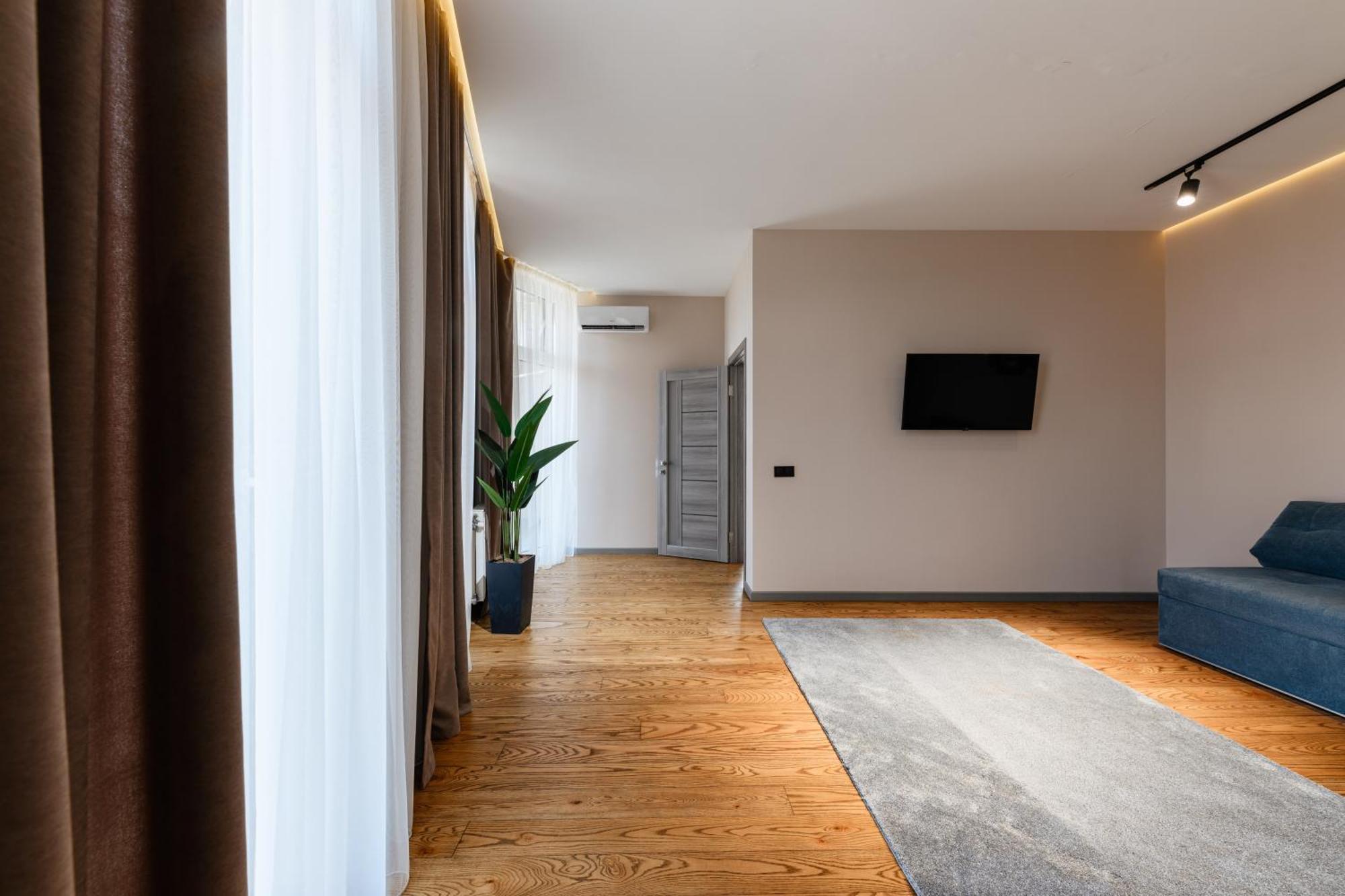 Luxury Apartments Smart House Oujhorod Extérieur photo