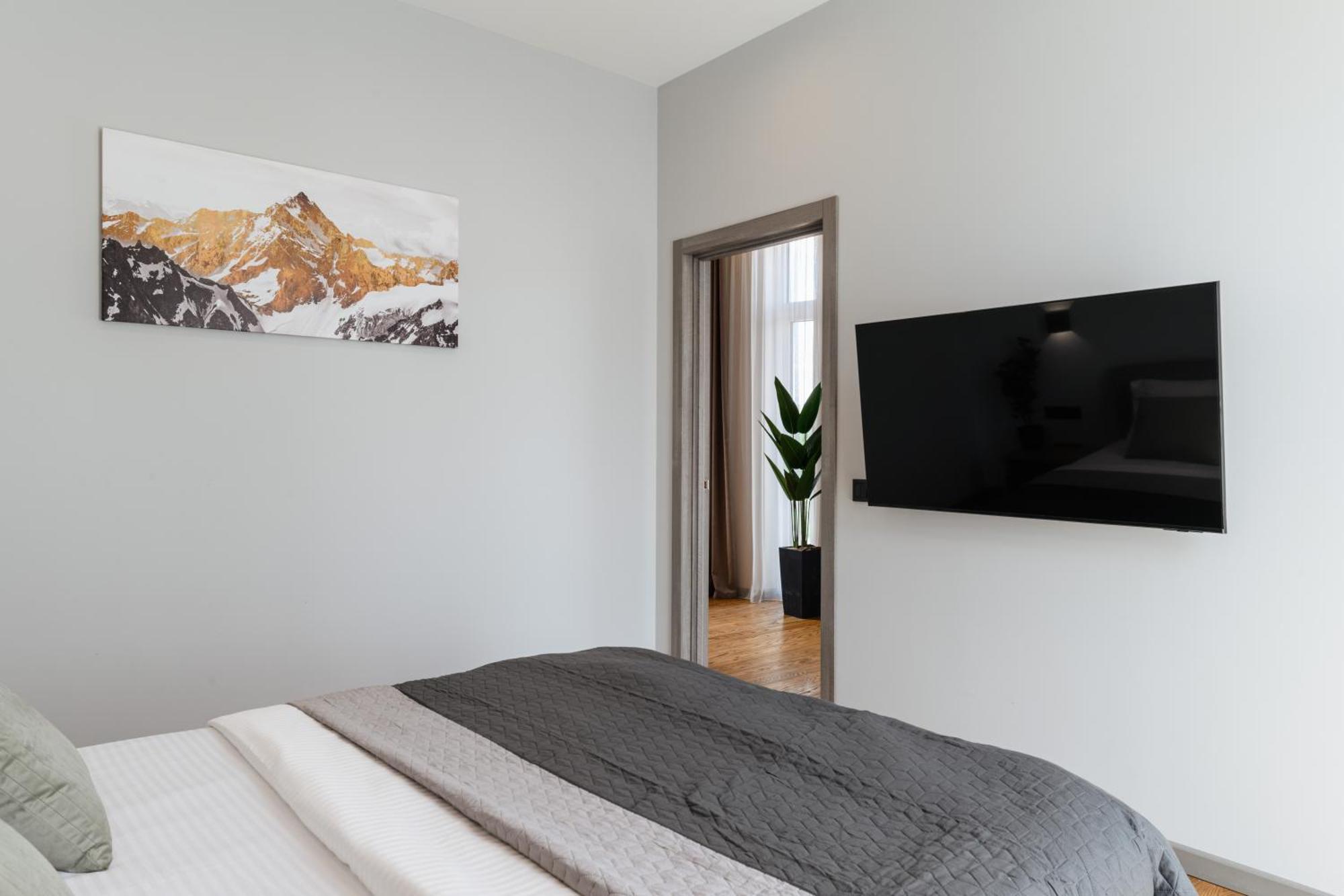 Luxury Apartments Smart House Oujhorod Extérieur photo