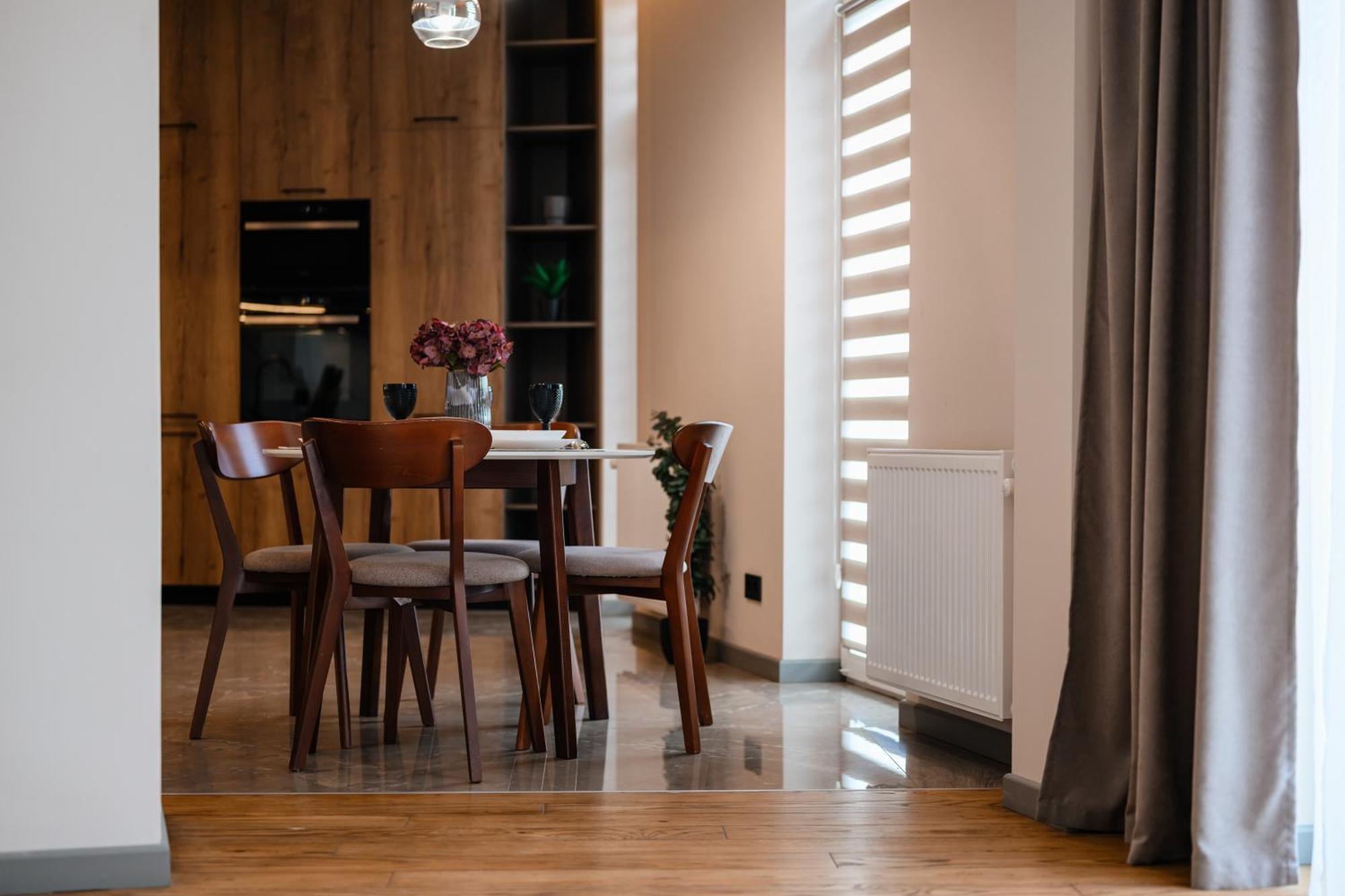 Luxury Apartments Smart House Oujhorod Extérieur photo